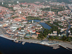 300px-KielerStadtzentrumLuftaufnahme