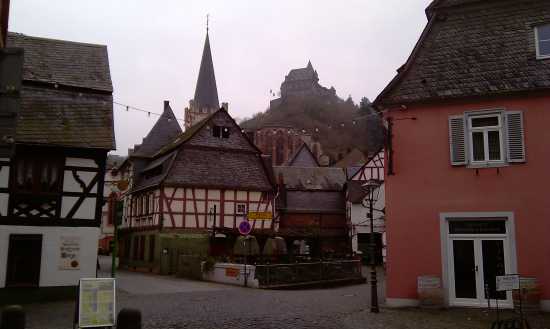 Bacharach 1